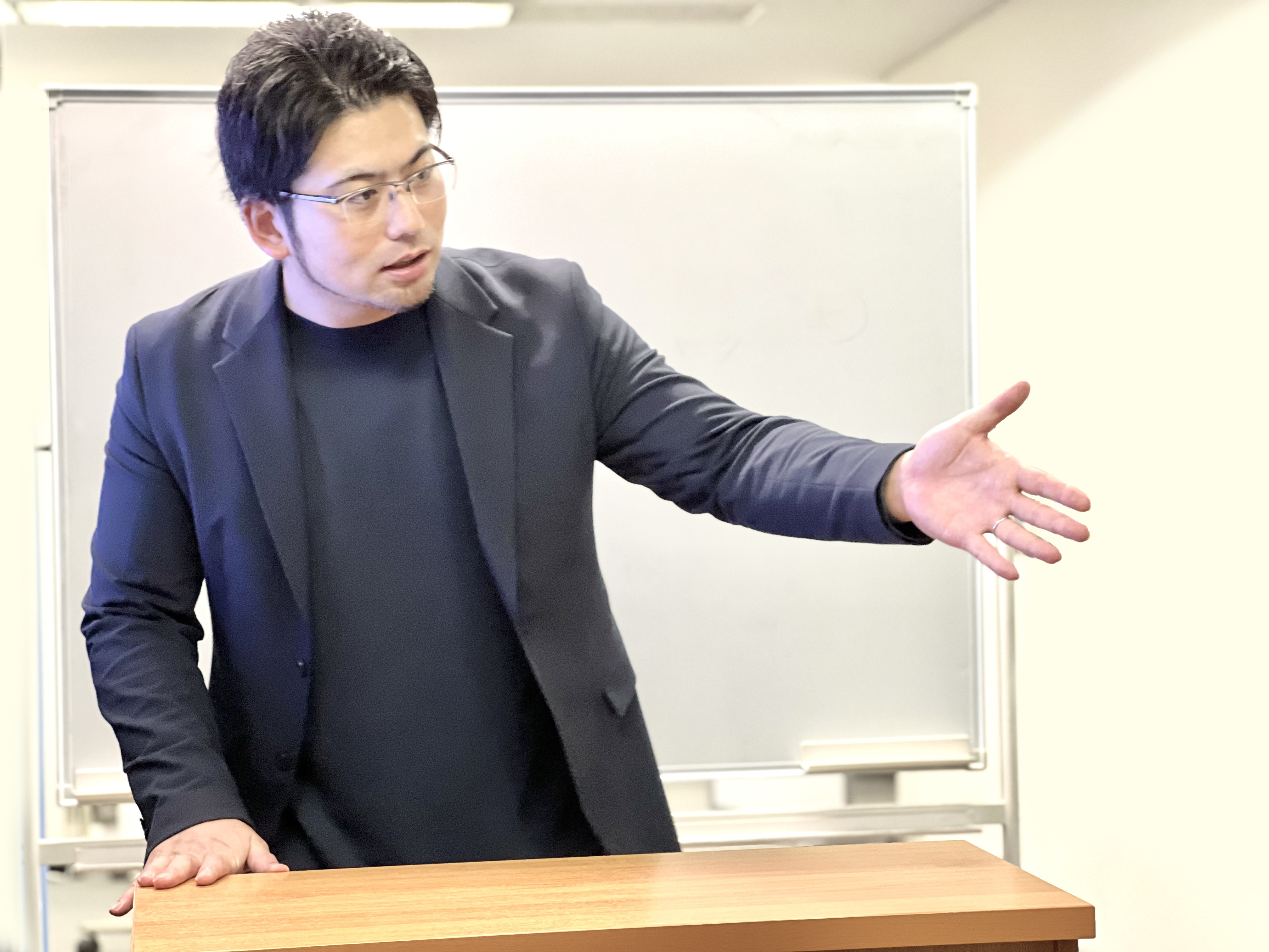 【登壇レポート】WEBデザイナー志望者へ実践的ナレッジを提供 ～AI時代に必須の就業力を高める特別授業を開催～